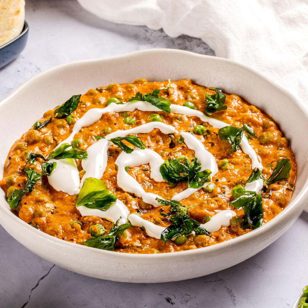 Methi Matar Malai in Yellow Gravy