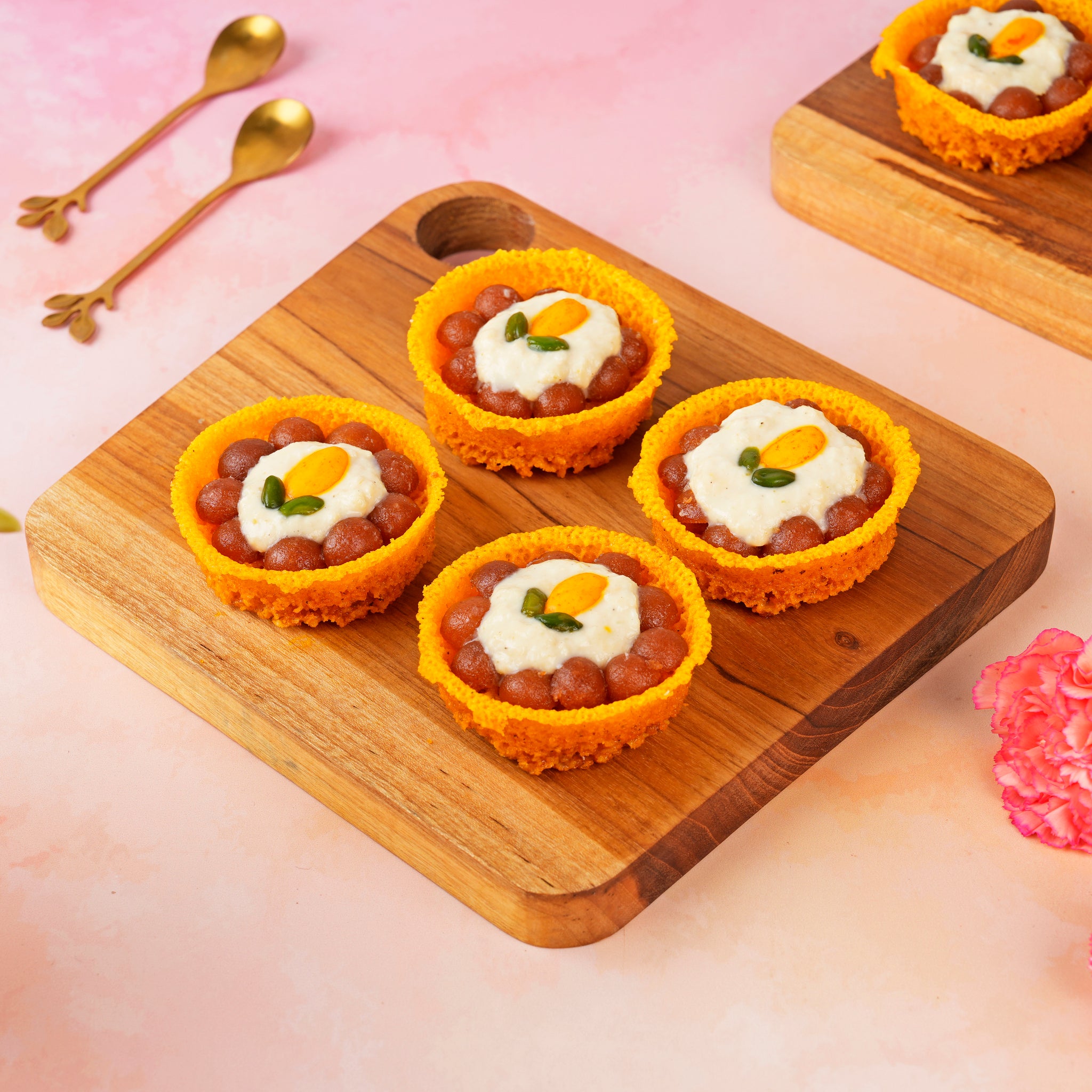 Rabdi Gulab Jamun Ghewar